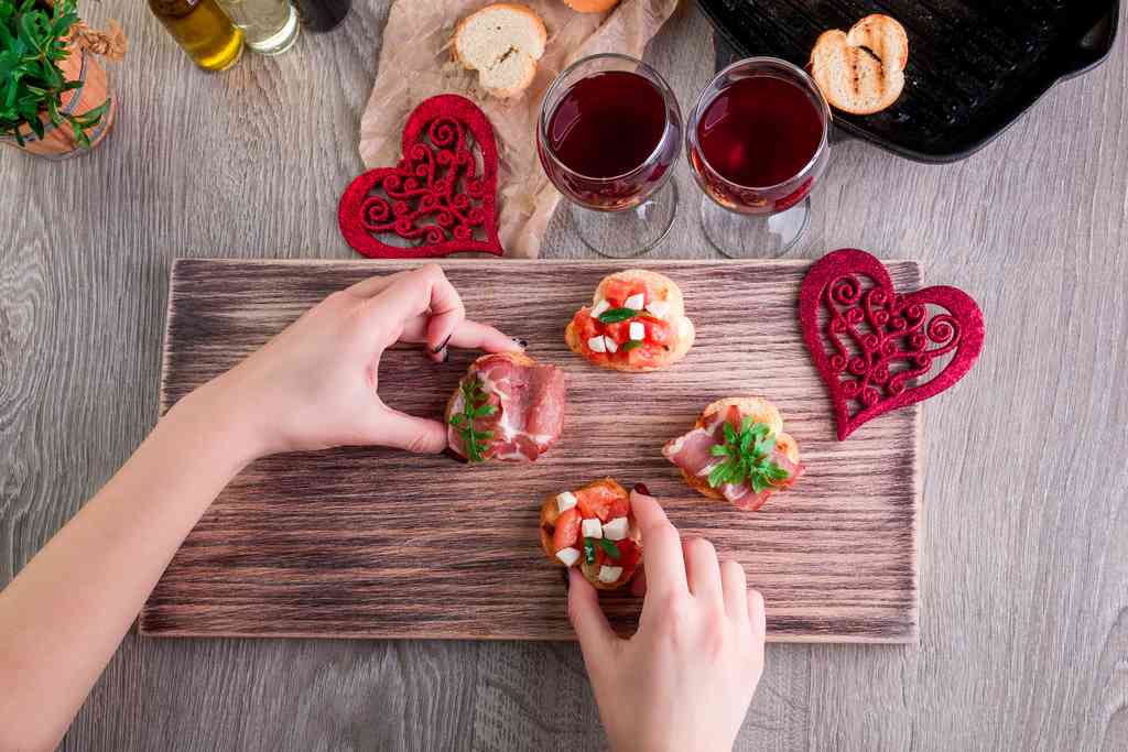 Appetizers (aphrodisiacs) for Valentine's Day dinner